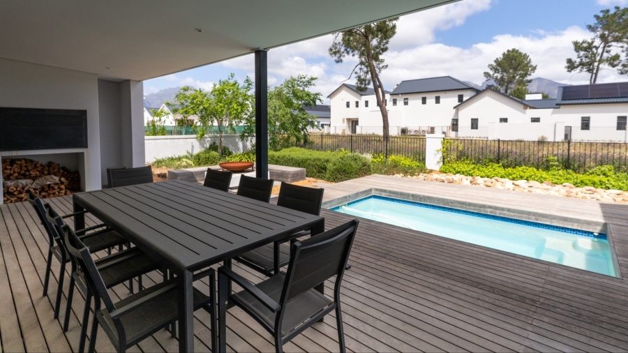 4 Bedroom Property for Sale in Pearl Valley at Val de Vie Western Cape